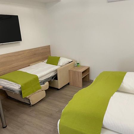 Hotel Garni Ilys Inn Wels Exterior photo