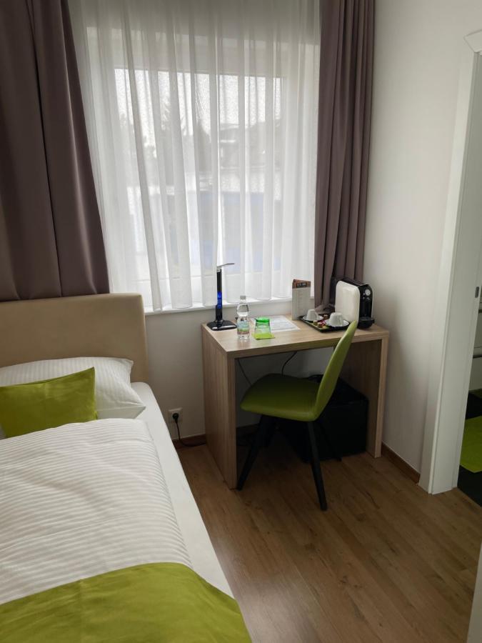 Hotel Garni Ilys Inn Wels Exterior photo