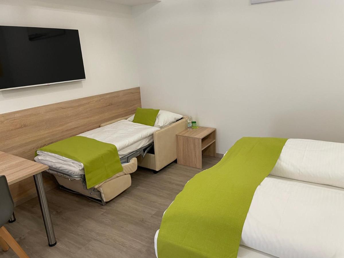 Hotel Garni Ilys Inn Wels Exterior photo